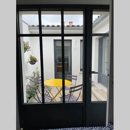 Dom wakacyjny En Plein Coeur De Talmont, Maison Connectee A L'esprit Retais Talmont-sur-Gironde