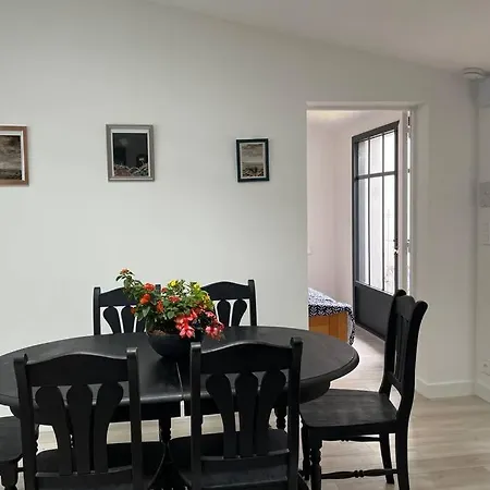 Holiday home En Plein Coeur De Talmont, Maison Connectee A L'esprit Retais